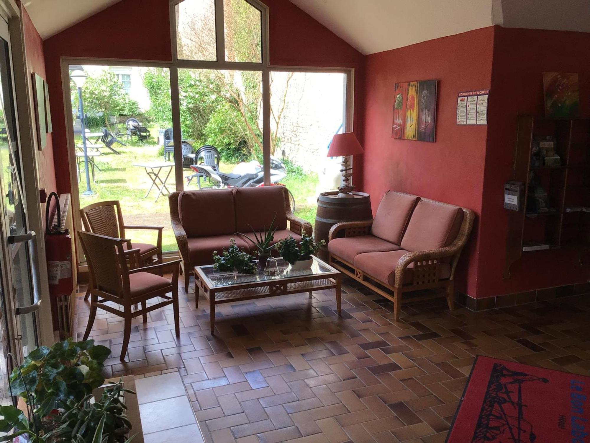 Hotel Le Bon Laboureur La Charité-sur-Loire Exteriör bild