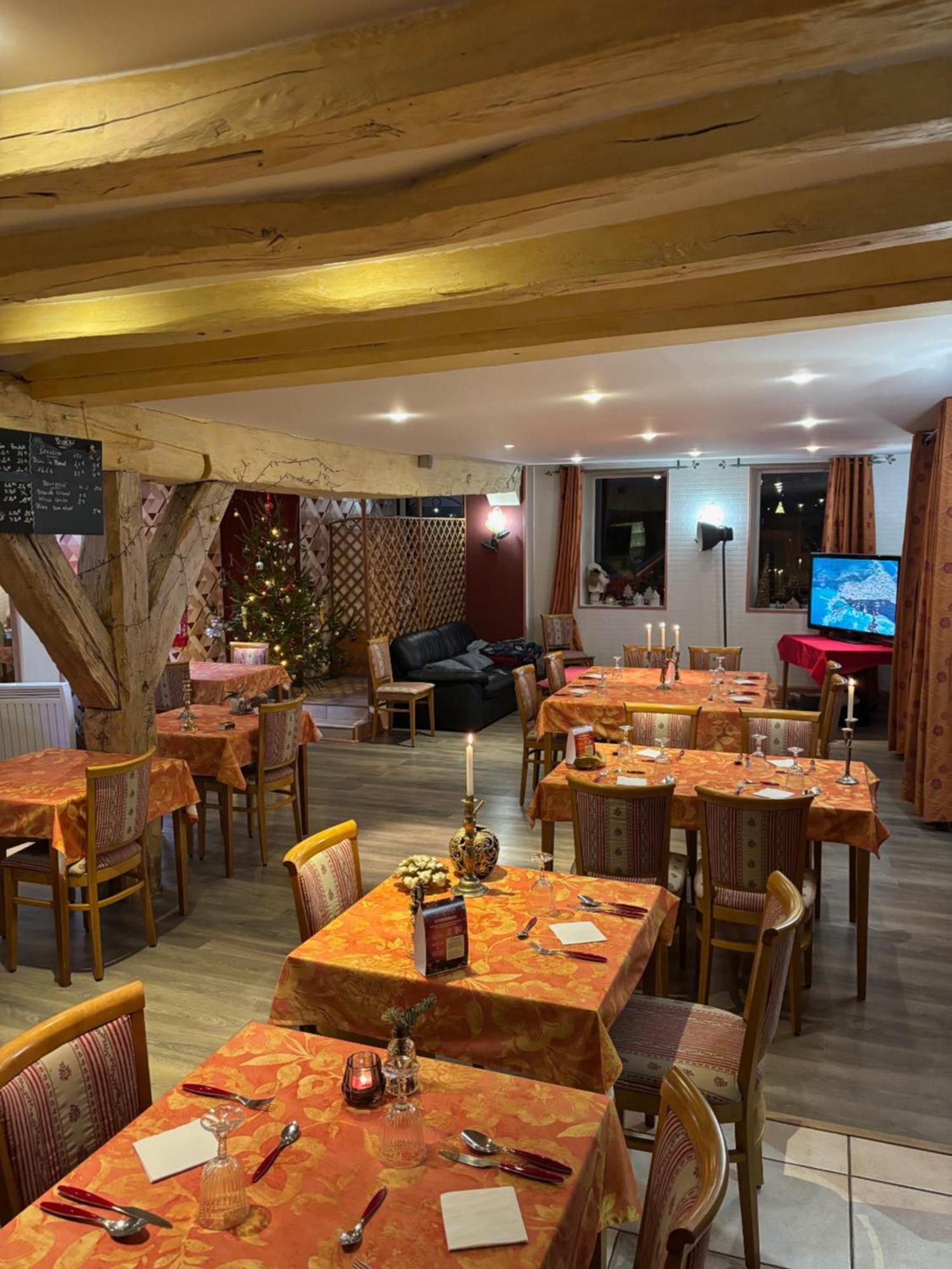 Hotel Le Bon Laboureur La Charité-sur-Loire Exteriör bild